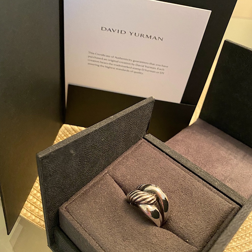 Beautiful Sterling Silver David Yurman Ring